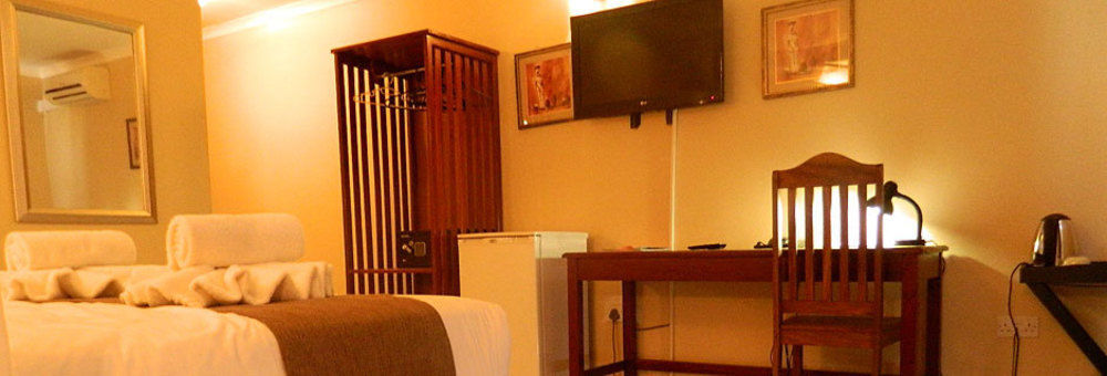 Kwalape Safari Lodge Kasane Buitenkant foto