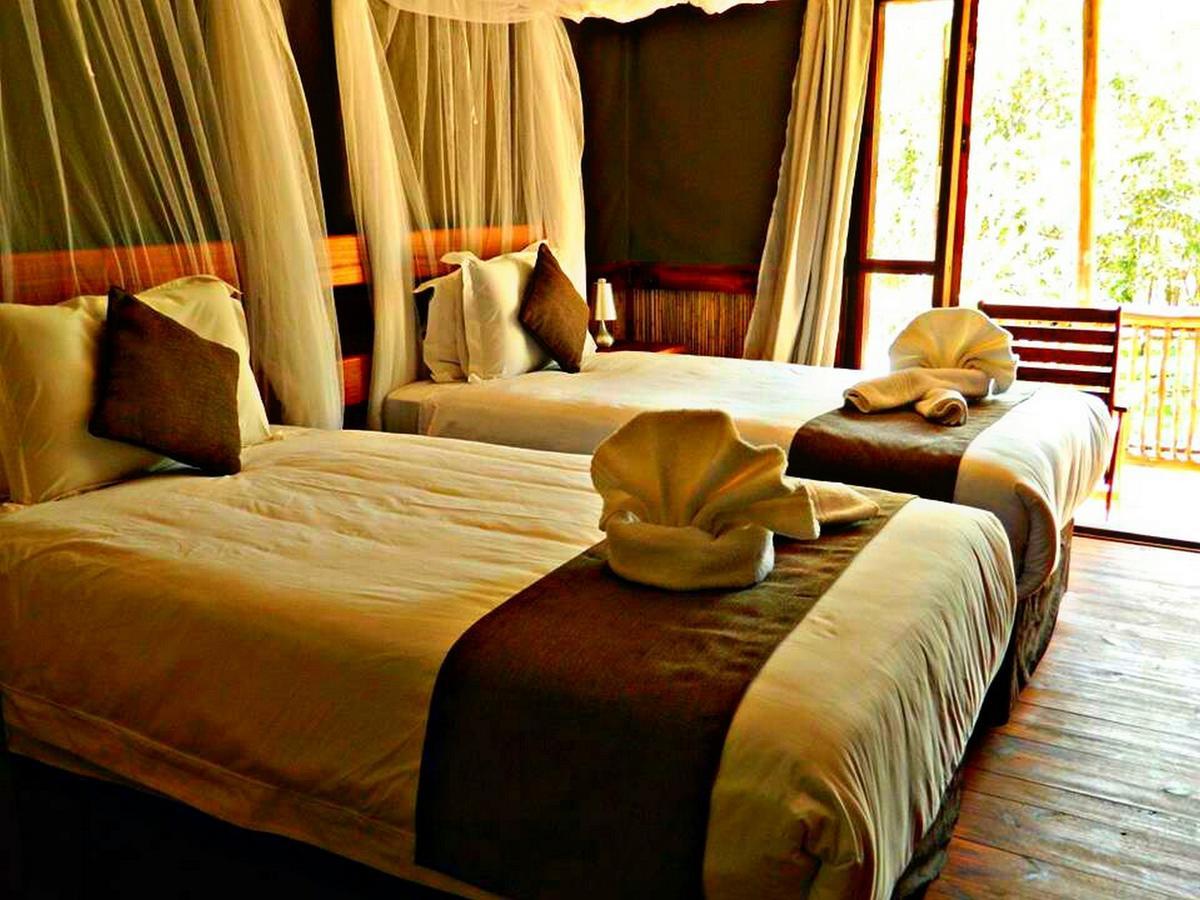 Kwalape Safari Lodge Kasane Buitenkant foto